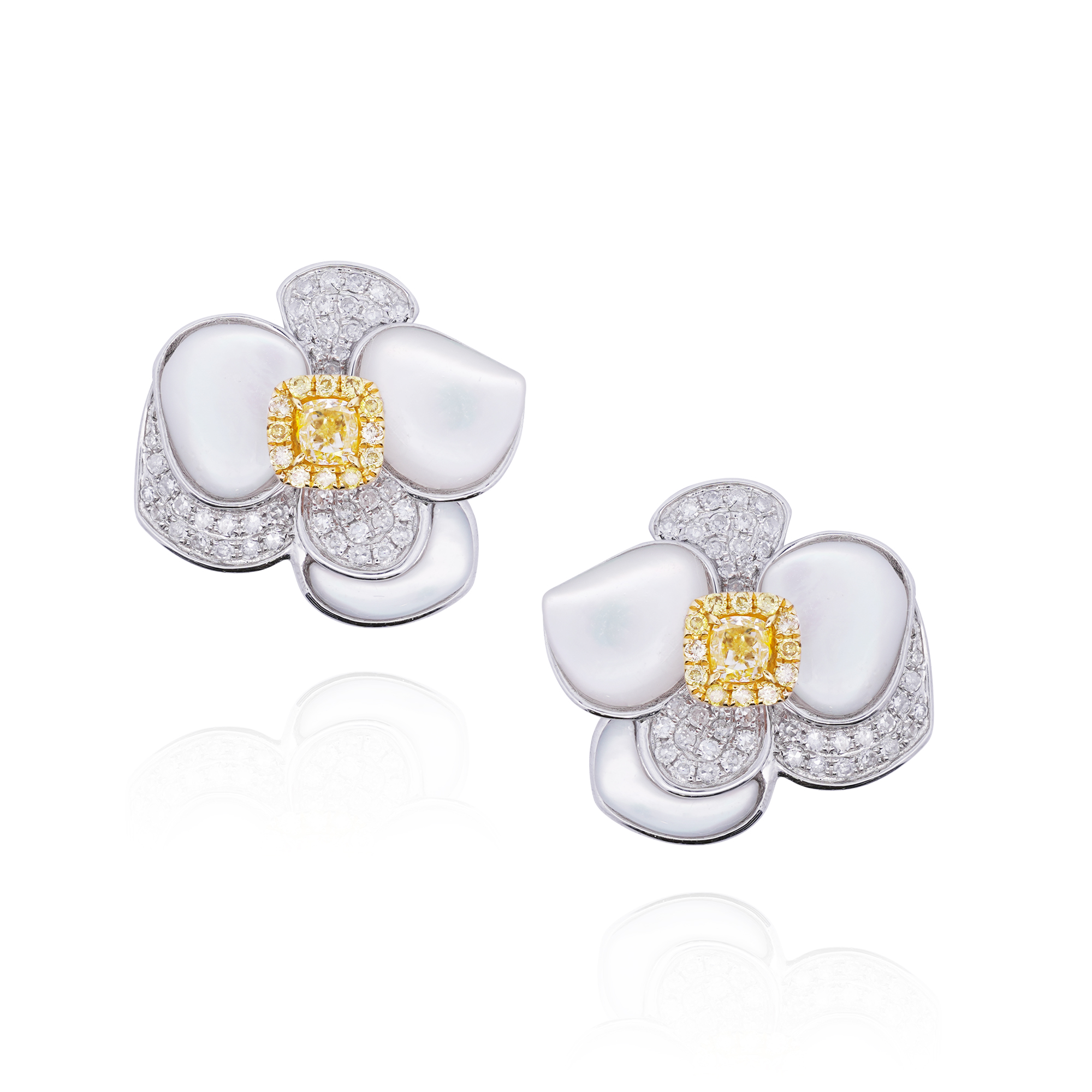 Daffodil Diamond Earrings