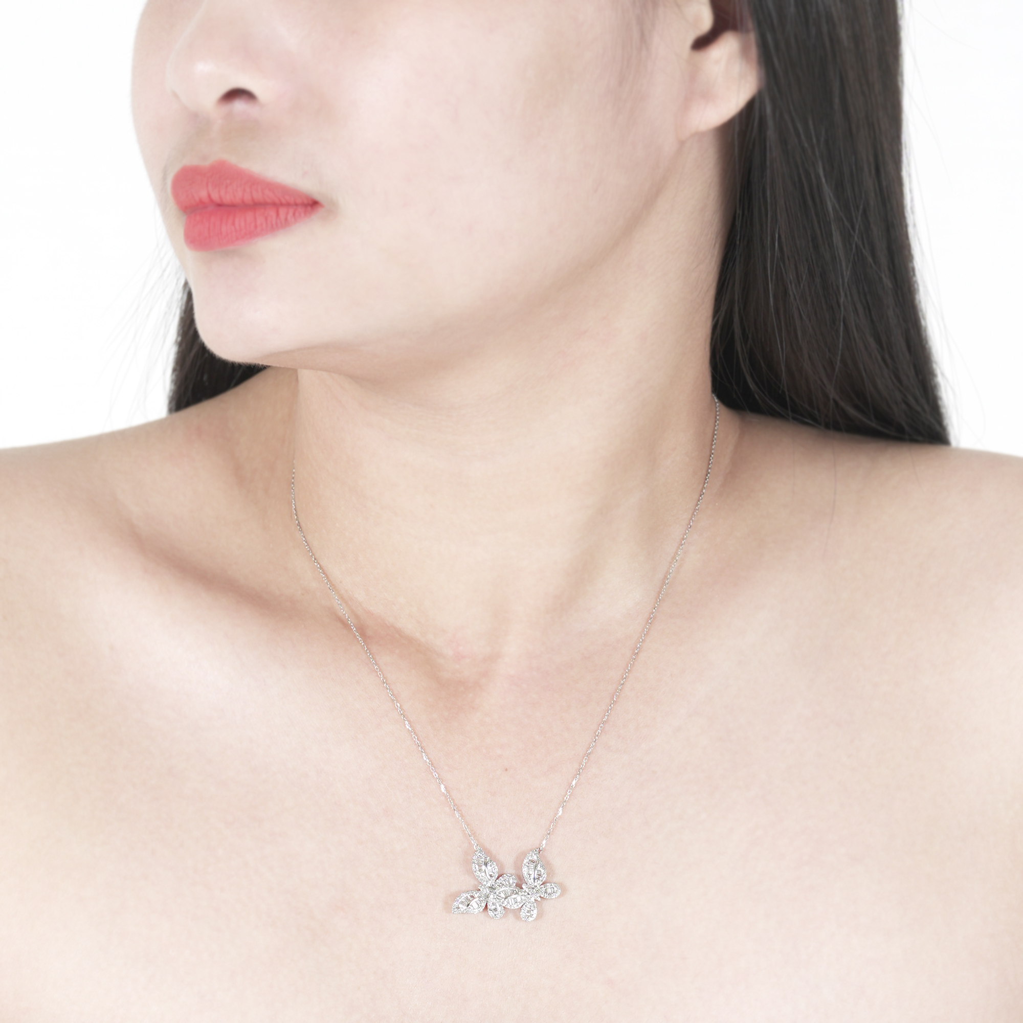 Nabi Diamond Necklace